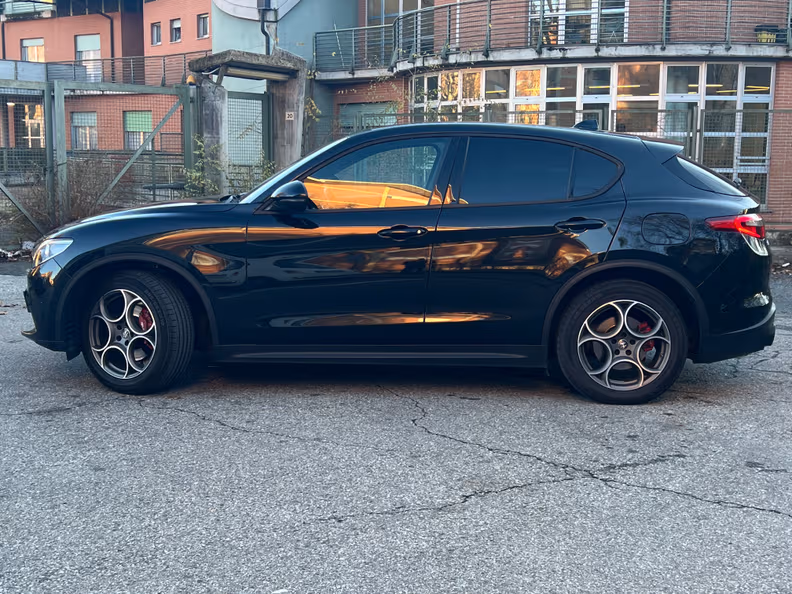 Alfa Romeo Stelvio - 28