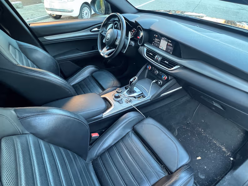 Alfa Romeo Stelvio - 21