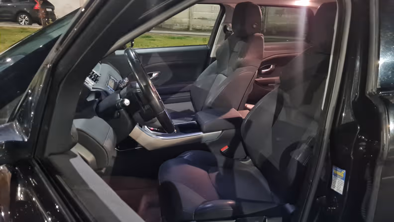 Land Rover Range Rover Evoque - 11