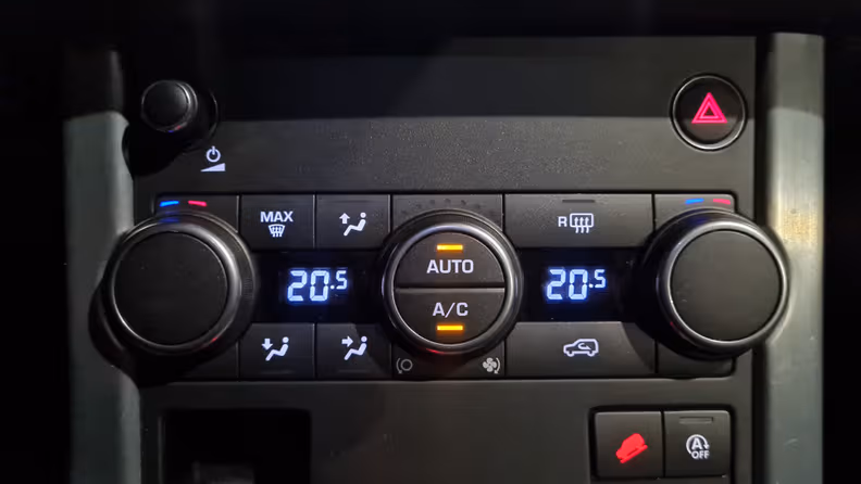 Land Rover Range Rover Evoque - 21