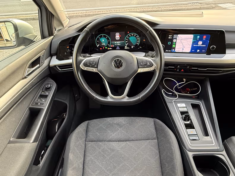 Volkswagen Golf - 18