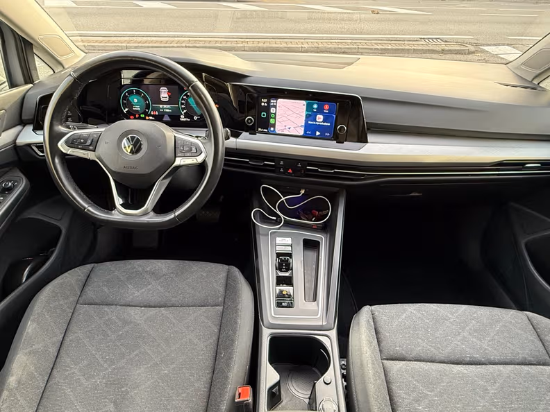 Volkswagen Golf - 23