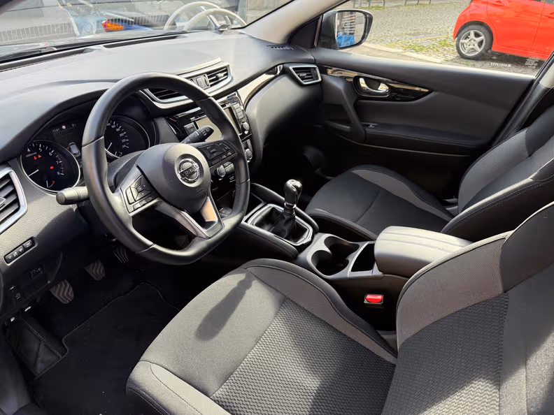 Nissan Qashqai - 10