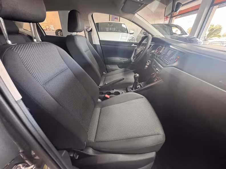 Volkswagen Polo - 13