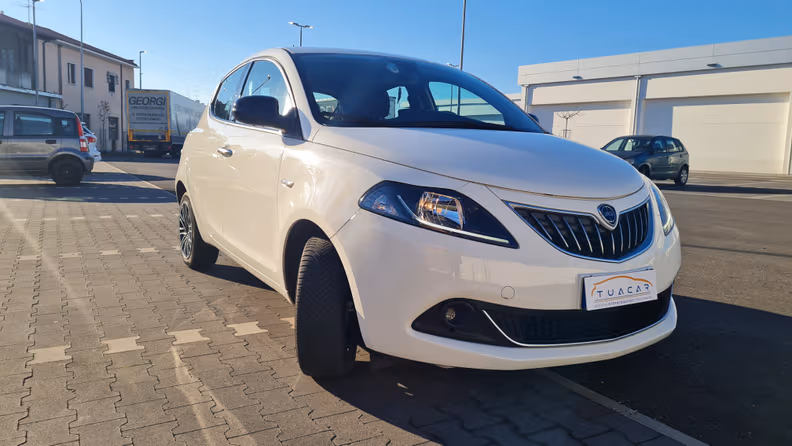 Lancia Ypsilon - 3