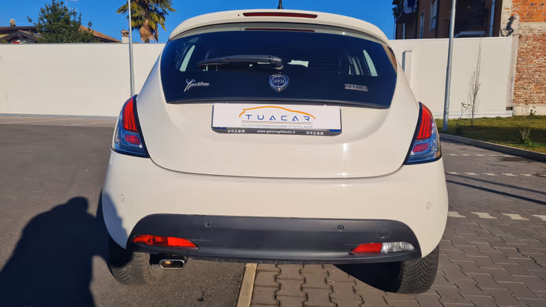 Lancia Ypsilon - 6
