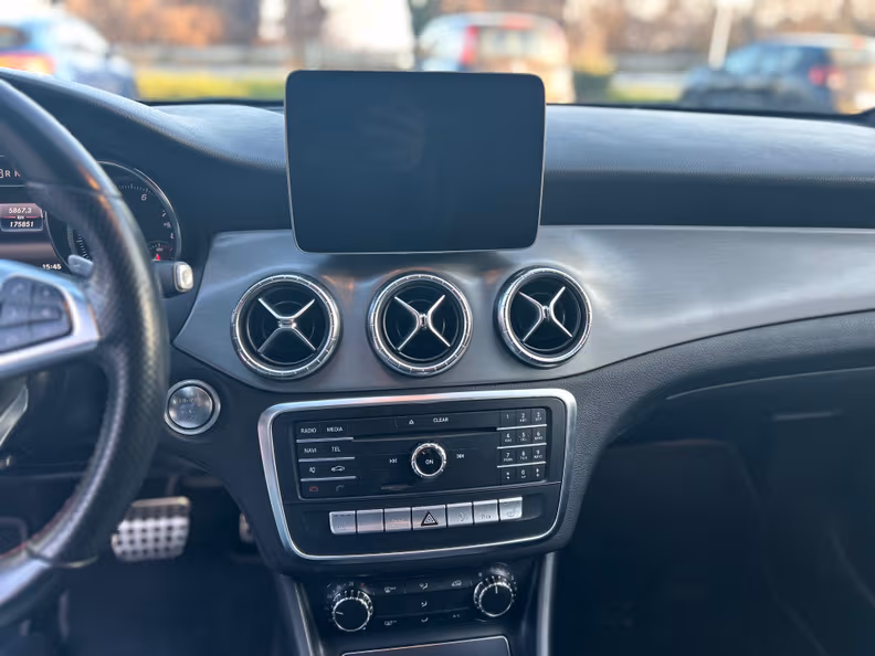 Mercedes-Benz CLA-Class - 18