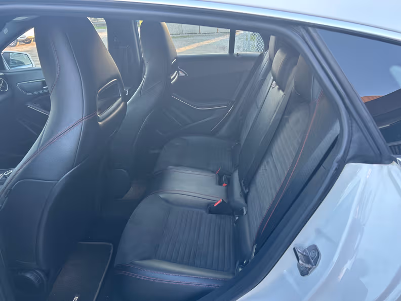 Mercedes-Benz CLA-Class - 25