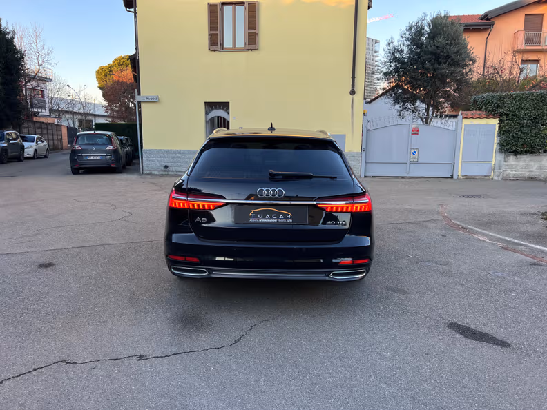 Audi A6 - 6