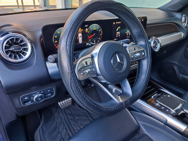 Mercedes-Benz GLB-Class - 12