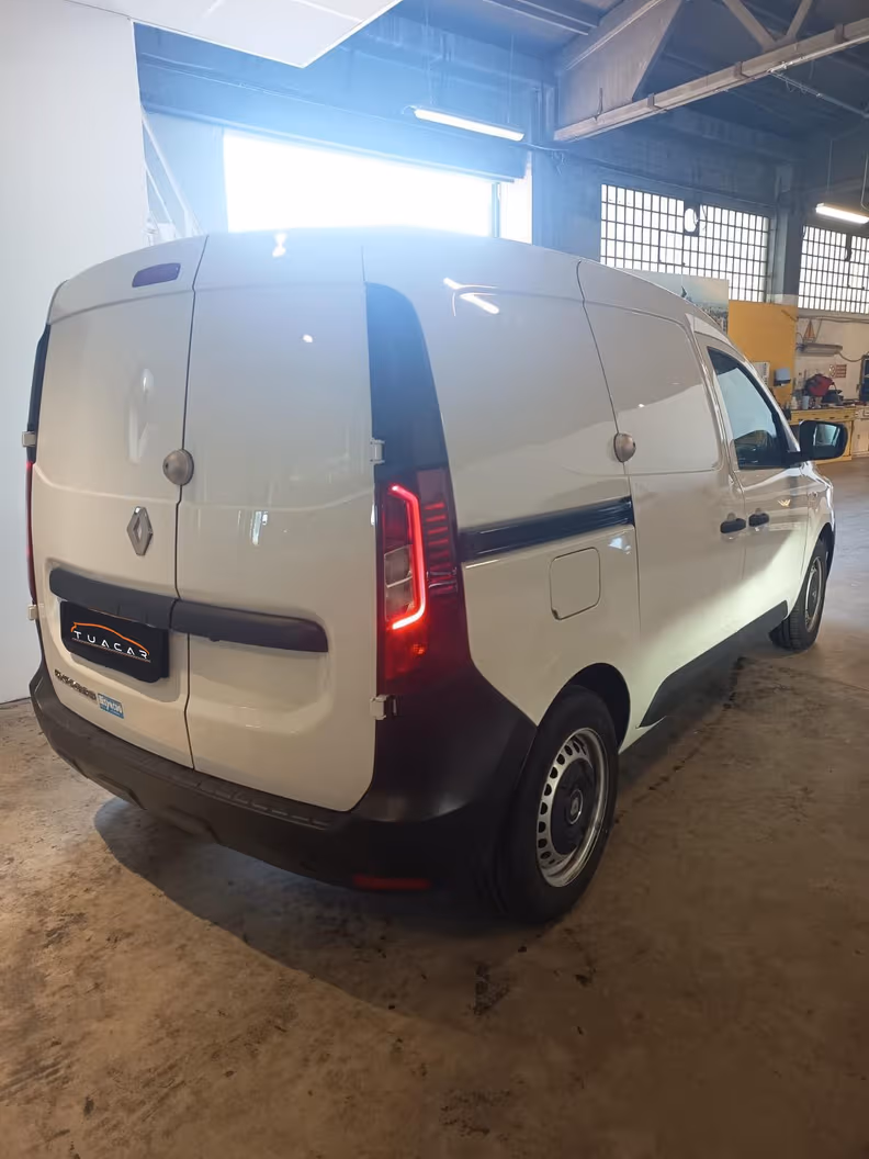 Renault Express - 4