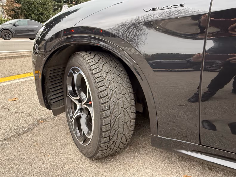 Alfa Romeo Stelvio - 24