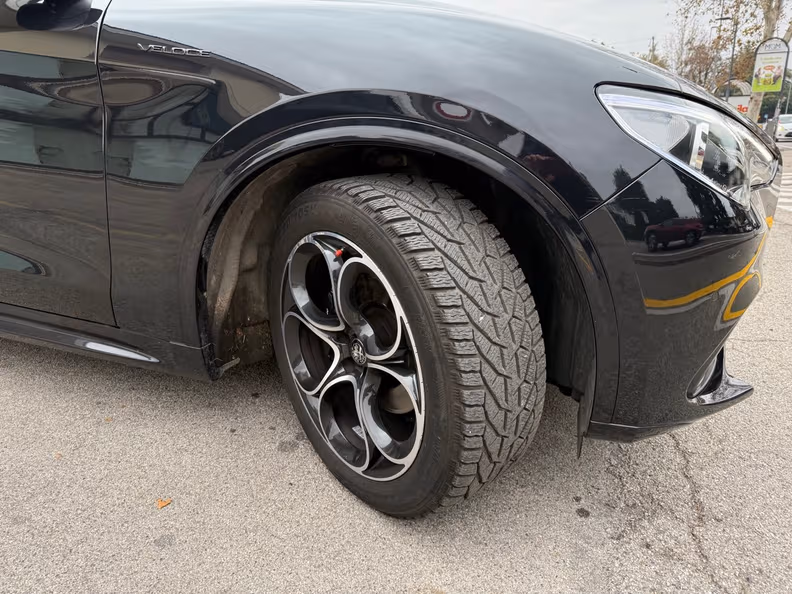 Alfa Romeo Stelvio - 22