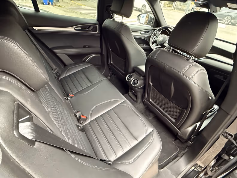 Alfa Romeo Stelvio - 20