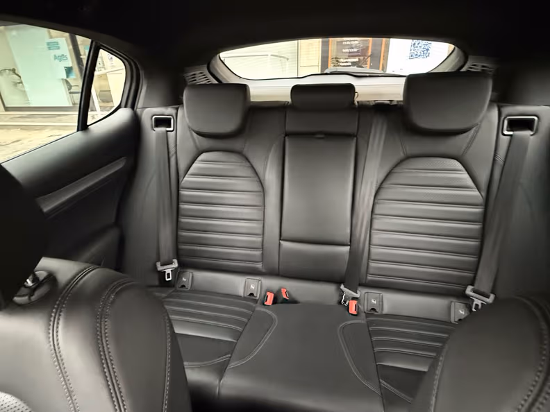 Alfa Romeo Stelvio - 21