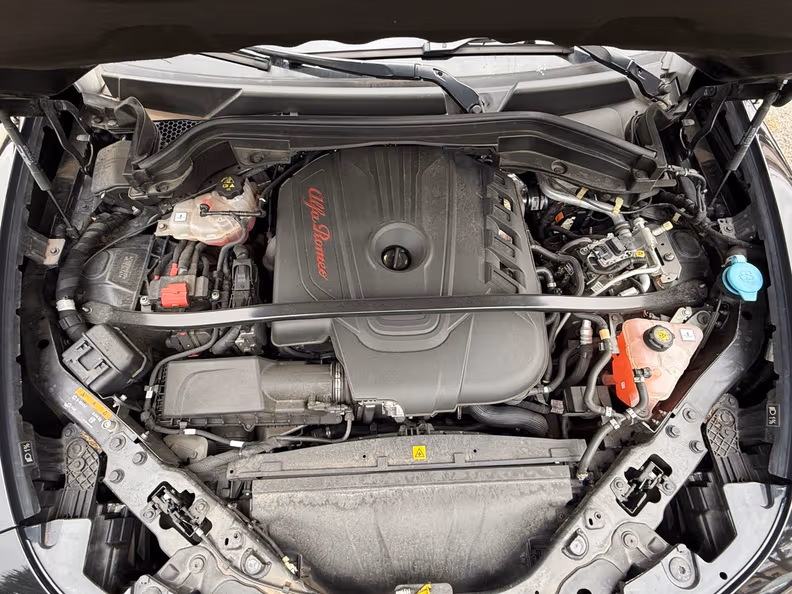 Alfa Romeo Stelvio - 26