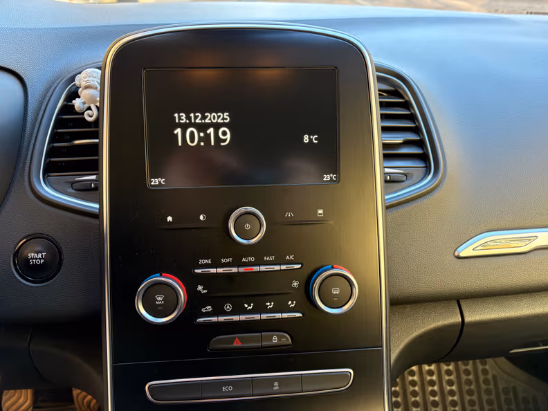 Renault Scénic - 17