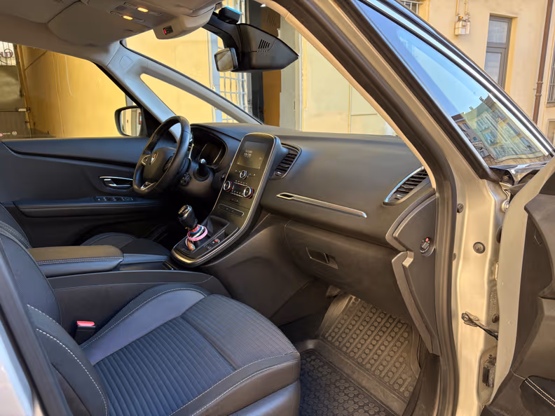 Renault Scénic - 22