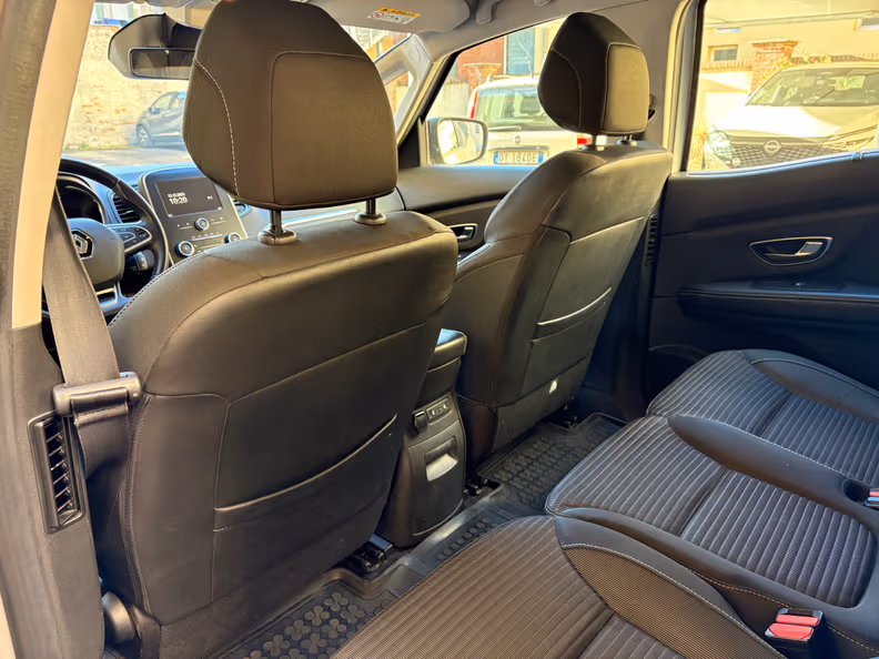 Renault Scénic - 27