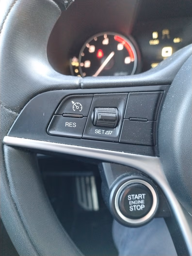 Alfa Romeo Giulia - 39