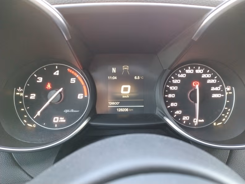 Alfa Romeo Giulia - 42