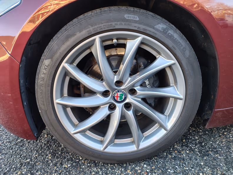 Alfa Romeo Giulia - 18