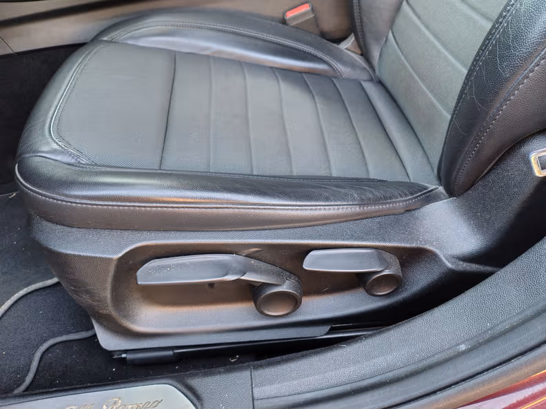 Alfa Romeo Giulia - 25