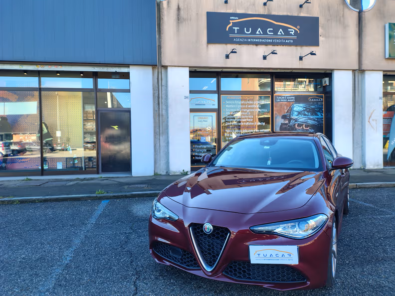 Alfa Romeo Giulia - 9