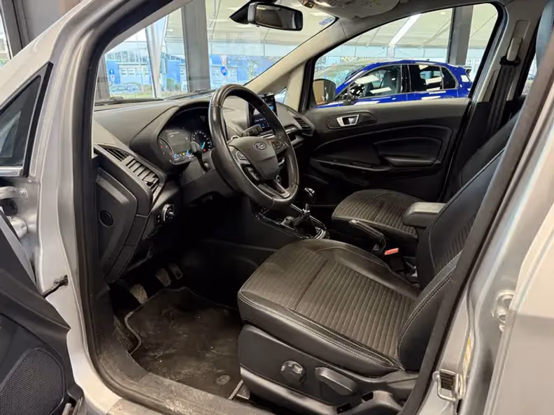 Ford EcoSport - 12