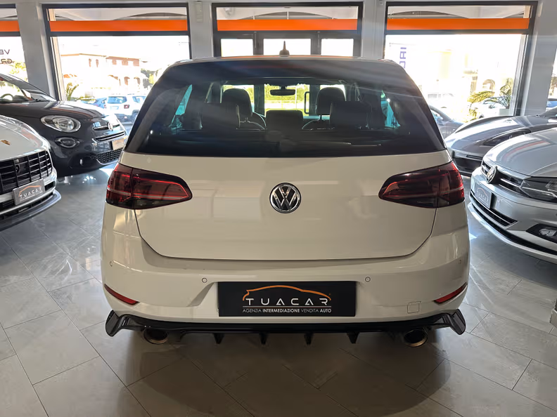 Volkswagen Golf - 4