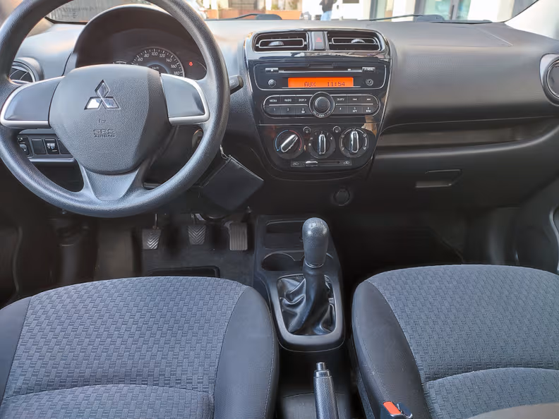 Mitsubishi Space Star - 11