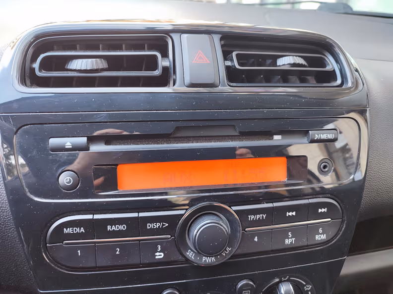 Mitsubishi Space Star - 13