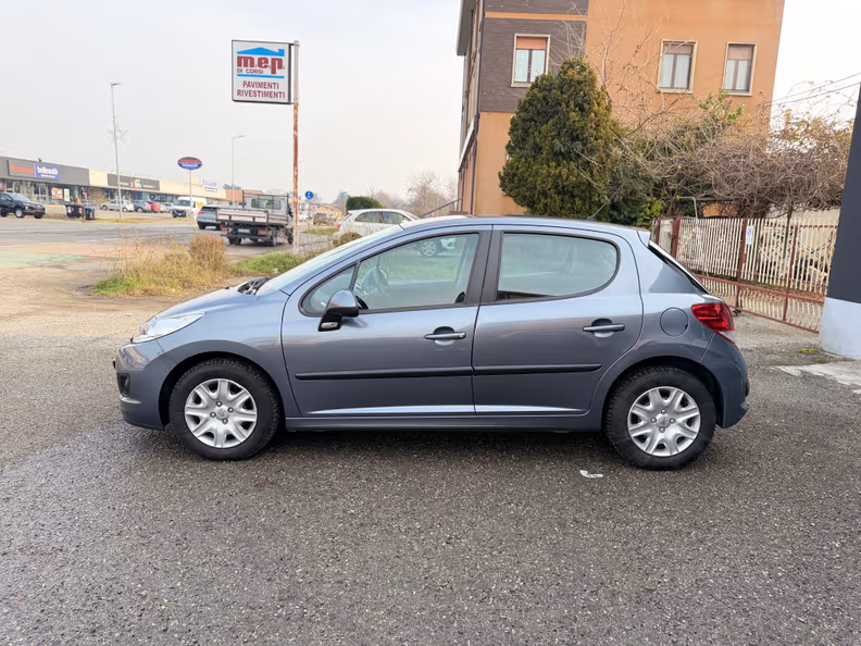 Peugeot 207 - 2