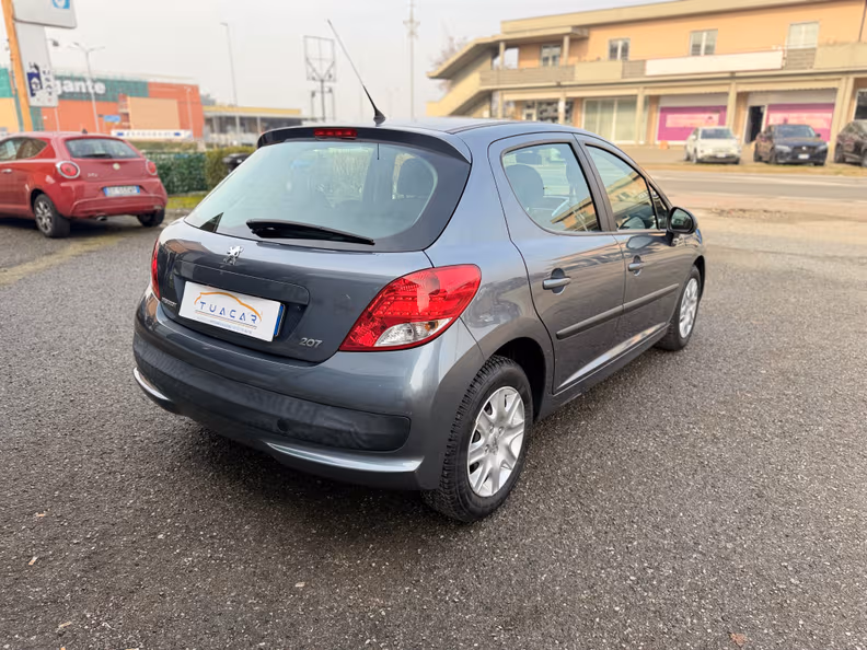 Peugeot 207 - 5