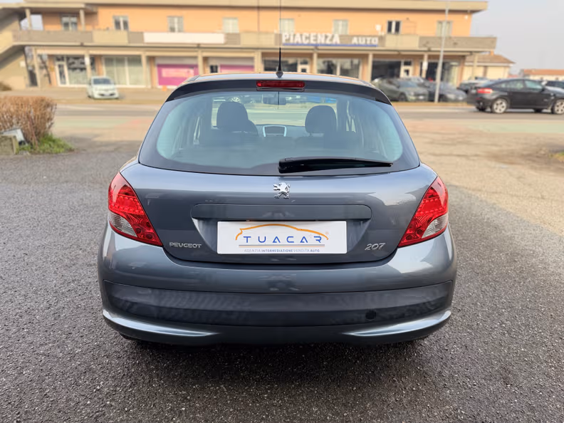 Peugeot 207 - 4