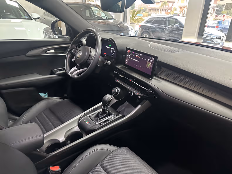 Alfa Romeo Tonale - 8