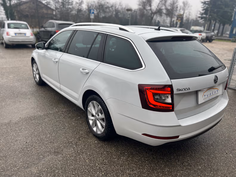 Škoda Octavia - 3