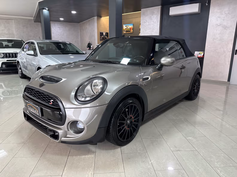 Mini Convertible - 13