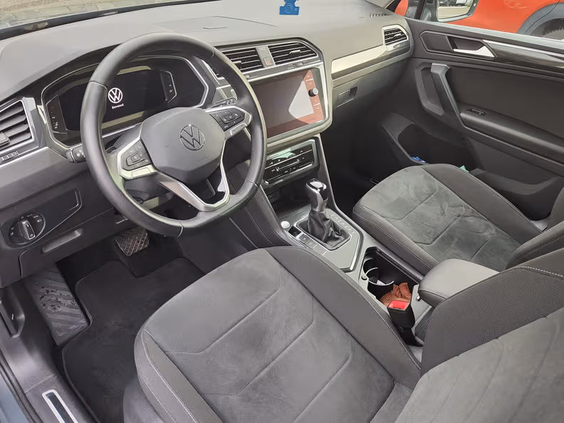 Volkswagen Tiguan - 22