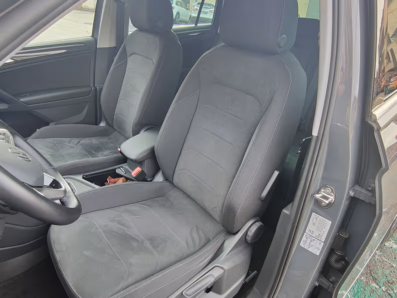 Volkswagen Tiguan - 24