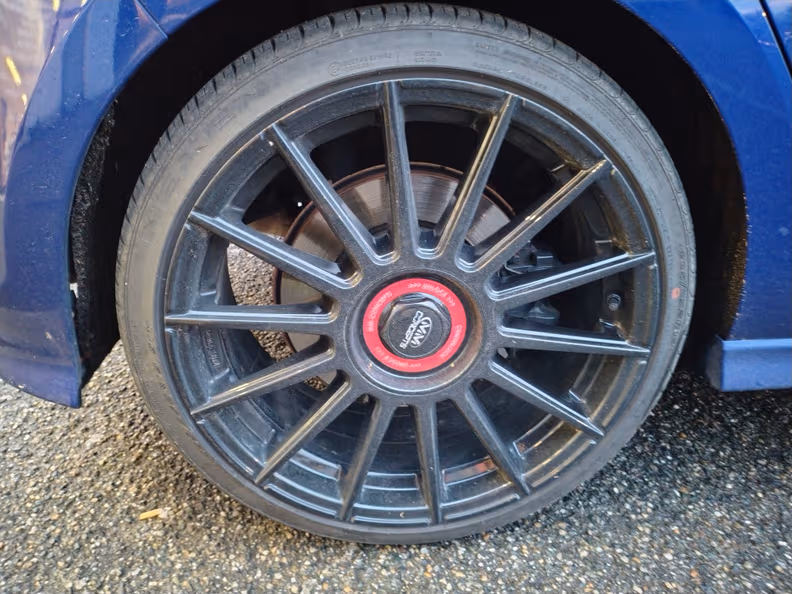 Volkswagen Golf - 47