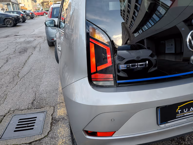 Volkswagen UP! - 24