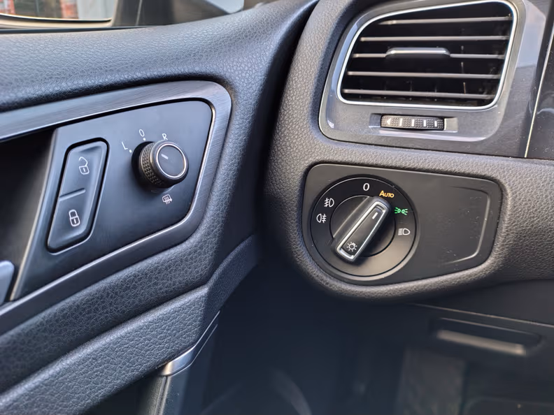 Volkswagen Golf - 19