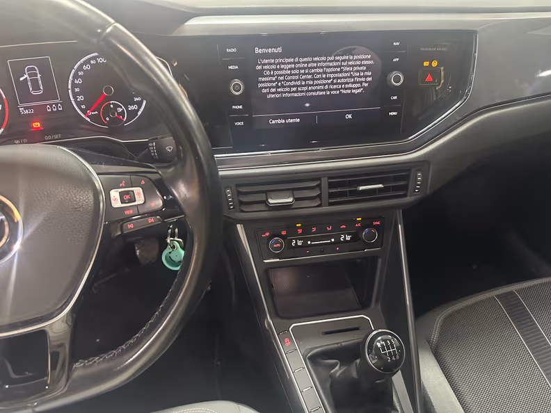 Volkswagen Polo - 10