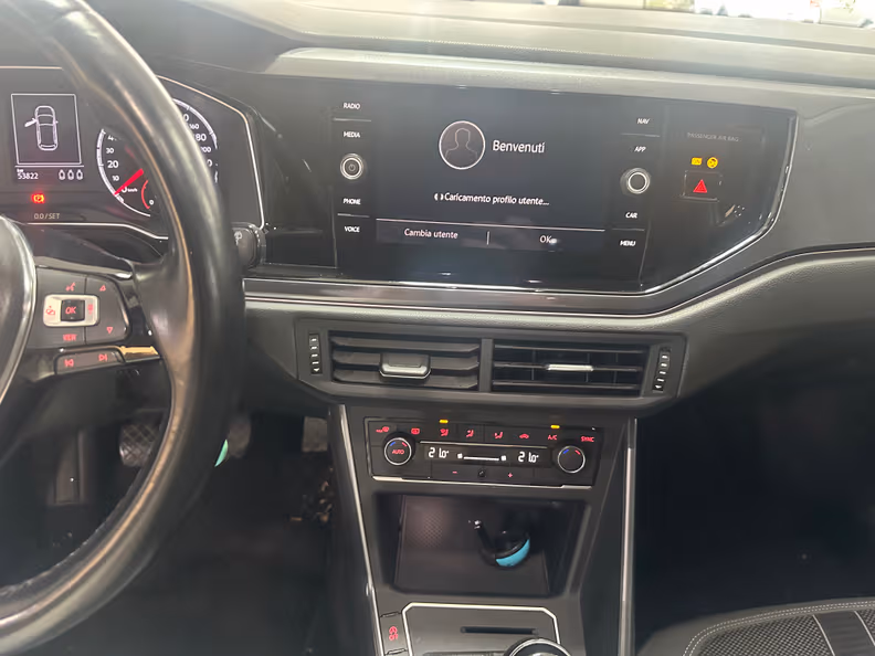 Volkswagen Polo - 11