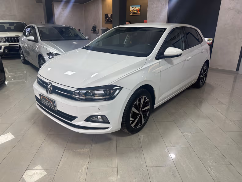 Volkswagen Polo - 1