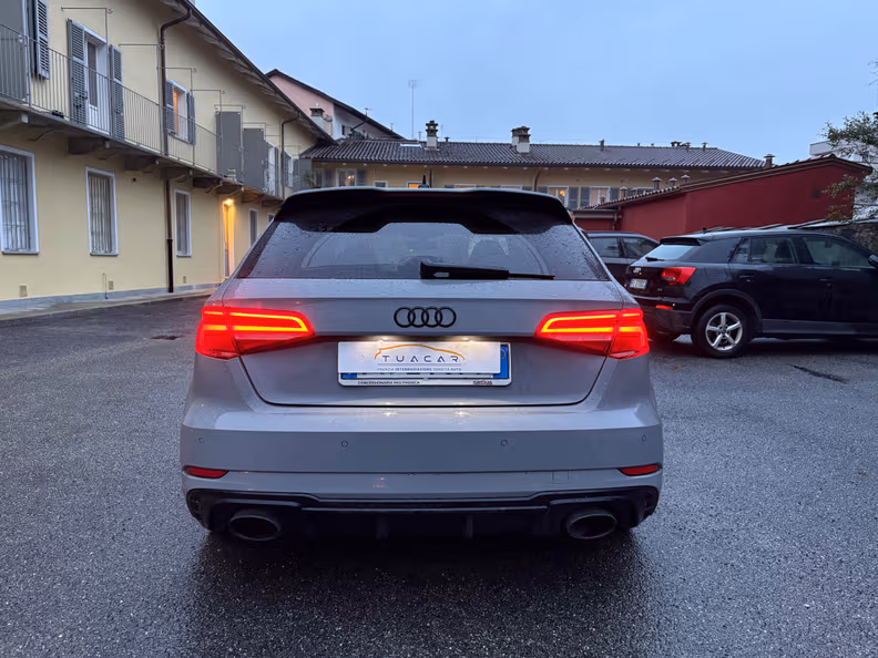 Audi RS 3 - 6