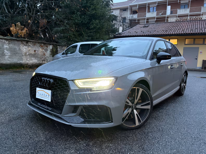 Audi RS 3 - 1