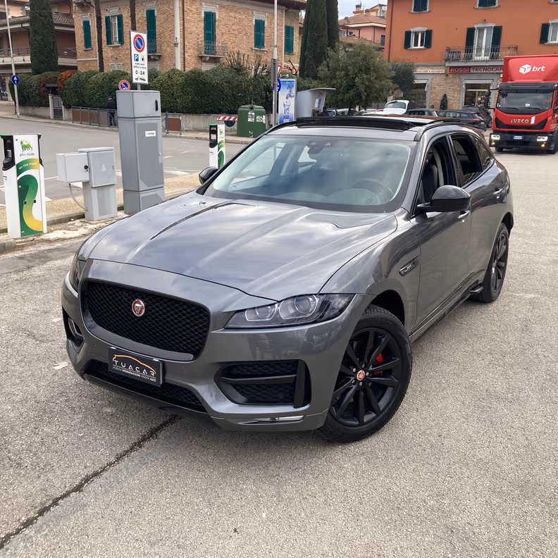 Jaguar F-Pace - 2